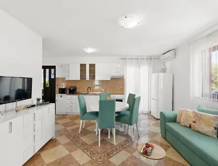 Lorena Apartment Porec