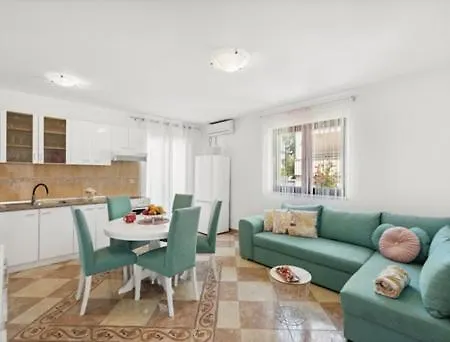 Lorena Apartament